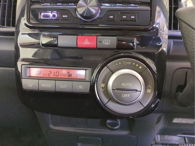 DAIHATSU TANTO CUSTOM 2013 Image 31