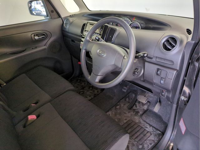 DAIHATSU TANTO CUSTOM 2013 Image 31