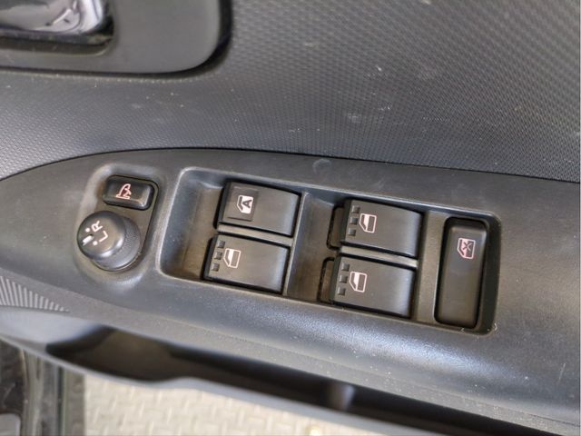 DAIHATSU TANTO CUSTOM 2013 Image 31