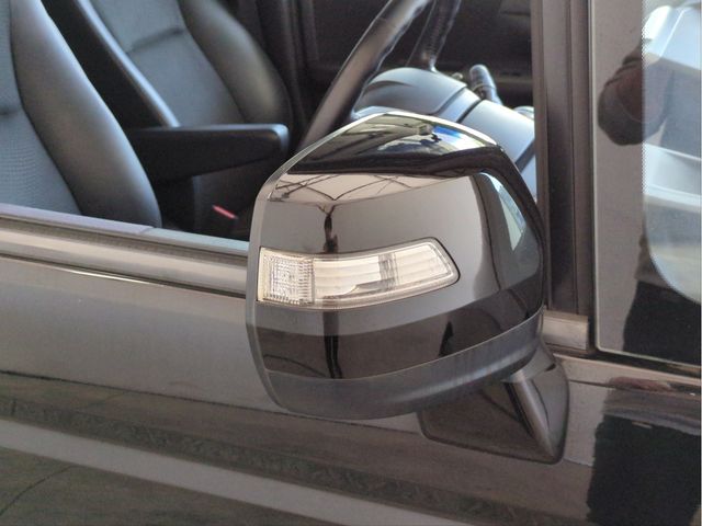 HONDA STEPWAGON SPADA 2013 Image 31