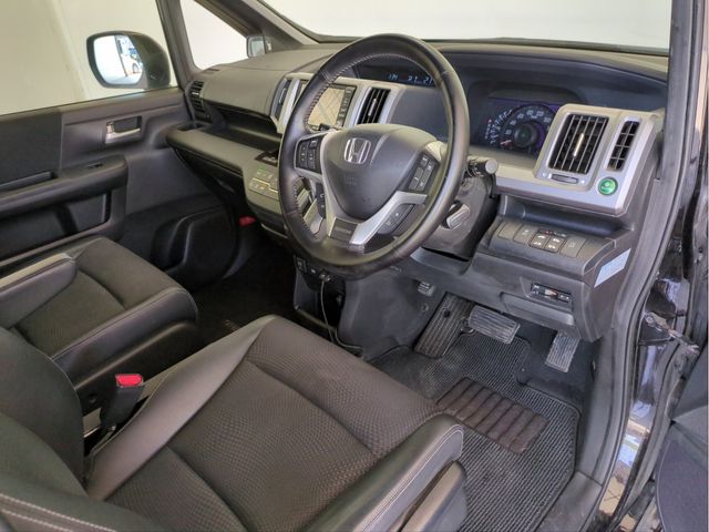 HONDA STEPWAGON SPADA 2013 Image 31