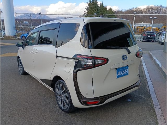 TOYOTA SIENTA HYBRID 2015 Image 31