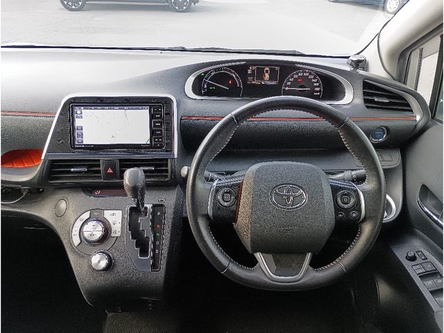 TOYOTA SIENTA HYBRID 2015 Image 31