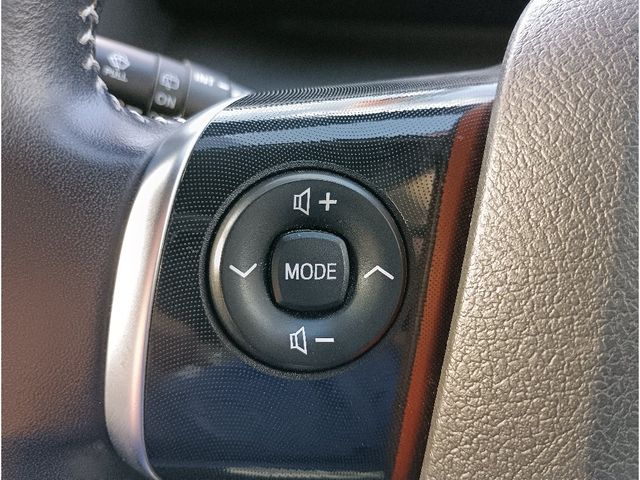 TOYOTA SIENTA HYBRID 2015 Image 31