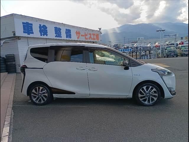 TOYOTA SIENTA HYBRID 2015 Image 31
