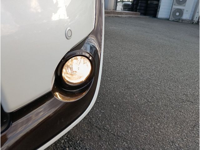 TOYOTA SIENTA HYBRID 2015 Image 31