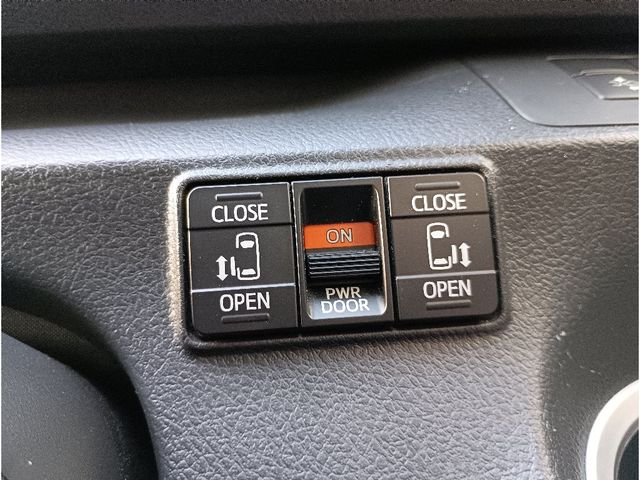 TOYOTA SIENTA HYBRID 2015 Image 31