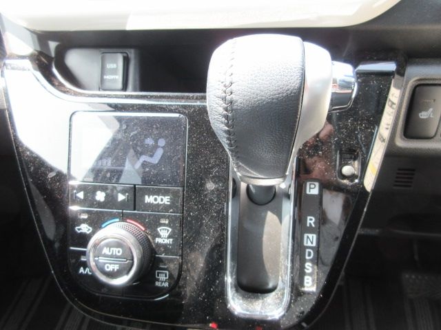 DAIHATSU CAST ACTIVA 2017 Image 31