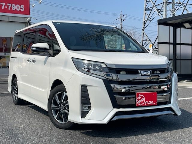 TOYOTA NOAH 2018 Image 31