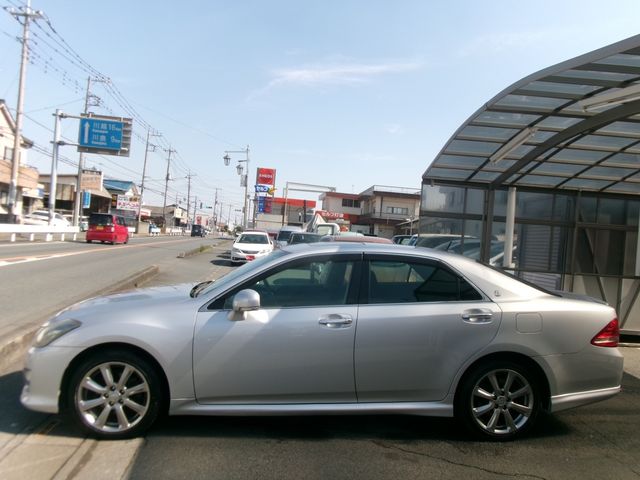 TOYOTA CROWN SEDAN 2009 Image 31