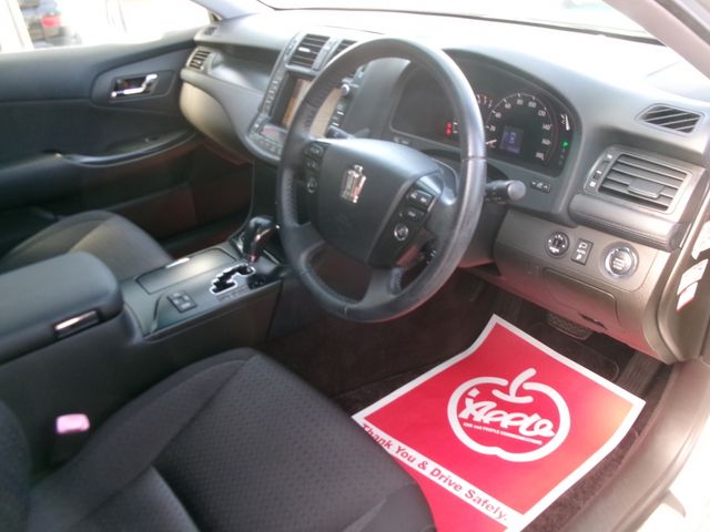 TOYOTA CROWN SEDAN 2009 Image 31