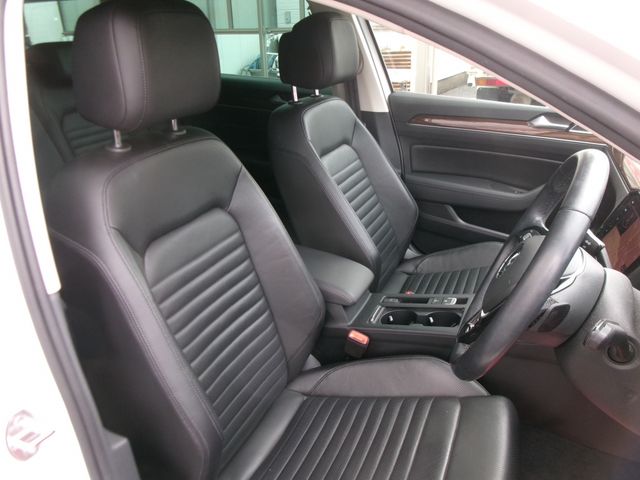 VOLKSWAGEN PASSAT VA 2018 Image 31