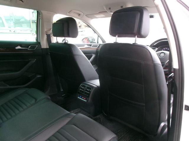 VOLKSWAGEN PASSAT VA 2018 Image 31