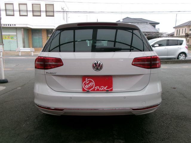 VOLKSWAGEN PASSAT VA 2018 Image 31