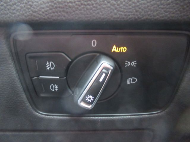 VOLKSWAGEN PASSAT VA 2018 Image 31