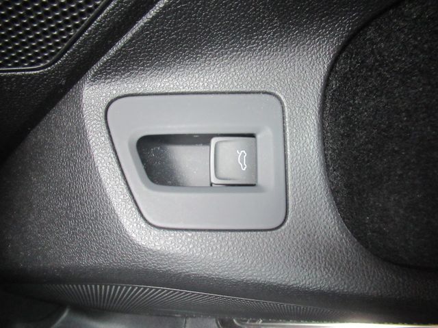 VOLKSWAGEN PASSAT VA 2018 Image 31