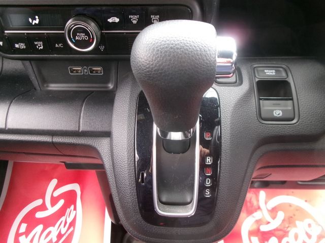 HONDA N-WGN CUSTOM 2019 Image 31