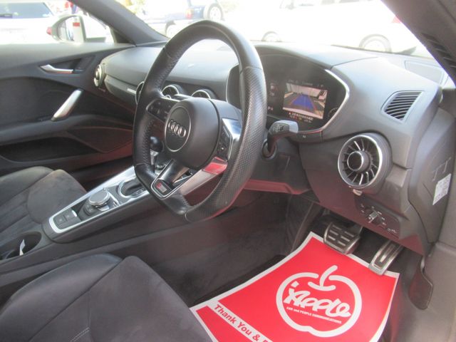 AUDI TT COUPE 2016 Image 31