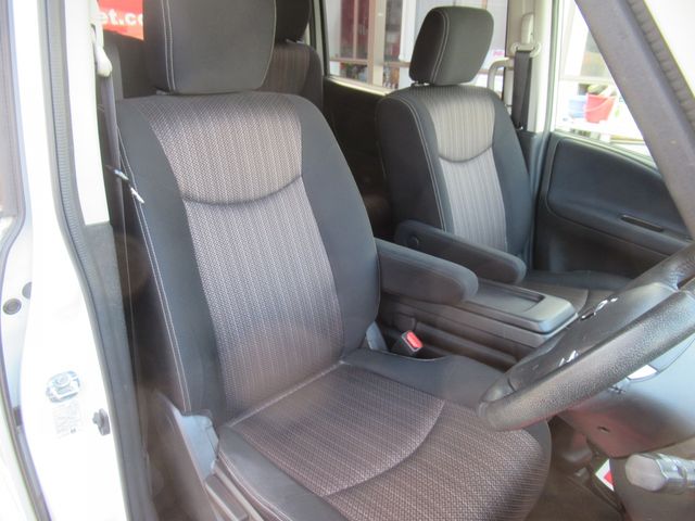 NISSAN SERENA  S-HYBRID 2015 Image 31