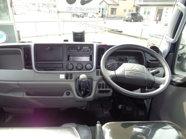MITSUBISHI CANTER 2019 Image 31