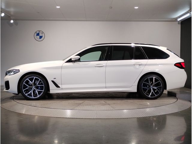 BMW 5SERIES TOURING 2021 Image 31