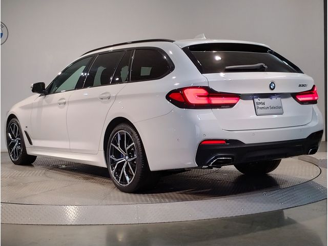 BMW 5SERIES TOURING 2021 Image 31
