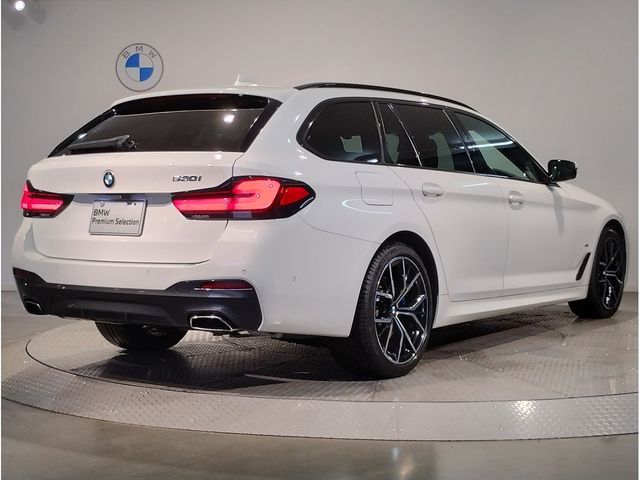 BMW 5SERIES TOURING 2021 Image 31