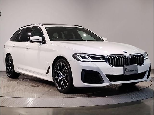 BMW 5SERIES TOURING 2021 Image 31