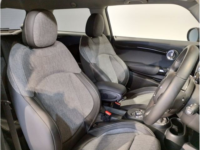 BMW MINI COOPER D 2021 Image 31