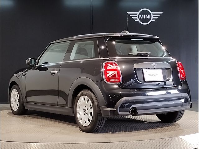 BMW MINI ONE 2023 Image 31