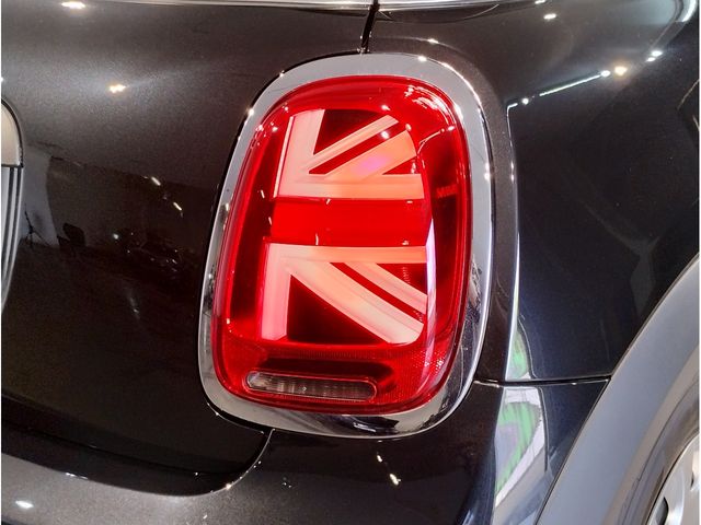 BMW MINI ONE 2023 Image 31