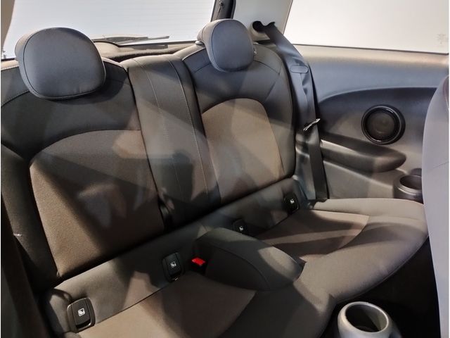 BMW MINI ONE 2023 Image 31