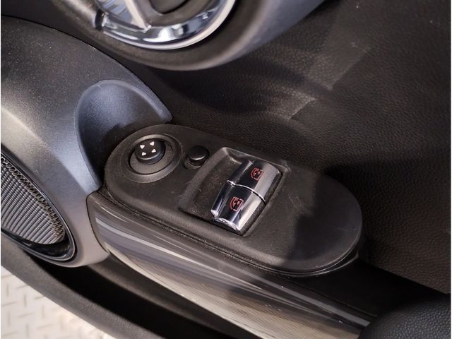 BMW MINI ONE 2023 Image 31