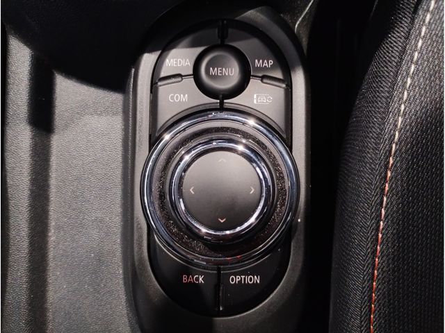 BMW MINI ONE 2023 Image 31