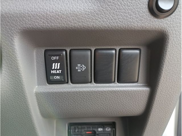 NISSAN NV350 CARAVAN 4WD 2013 Image 31