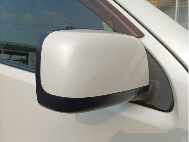 NISSAN NV350 CARAVAN 4WD 2013 Image 31