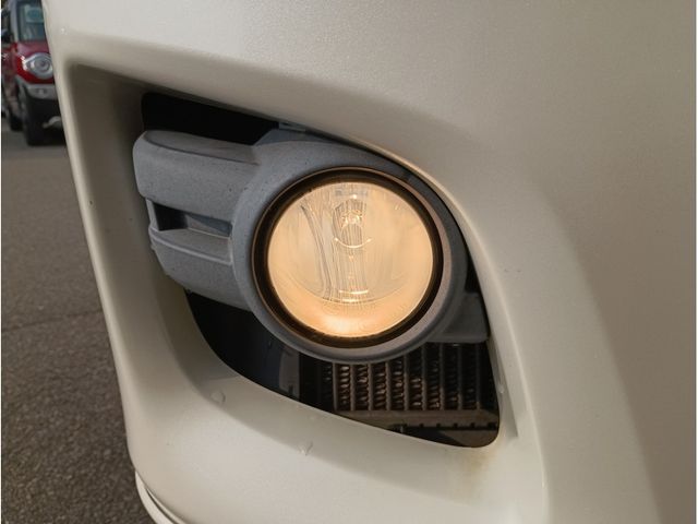 NISSAN NV350 CARAVAN 4WD 2013 Image 31