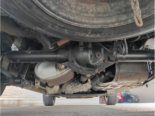 NISSAN NV350 CARAVAN 4WD 2013 Image 31