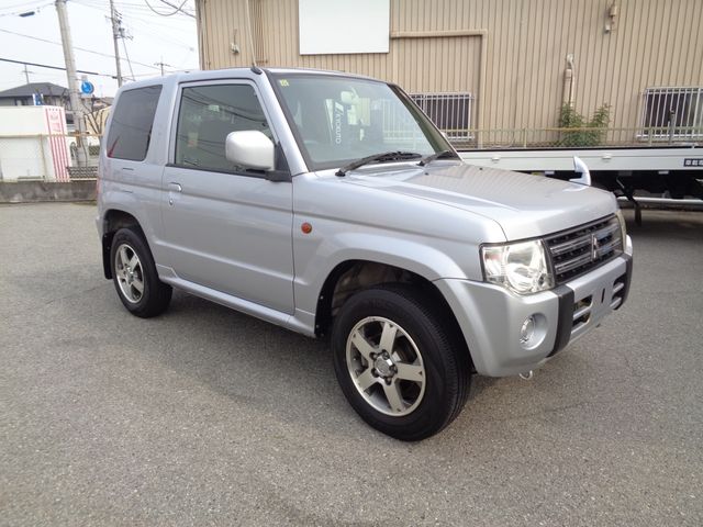 MITSUBISHI PAJERO MINI 2012 Image 31