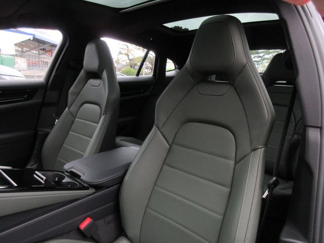 PORSCHE PANAMERA 2025 Image 31