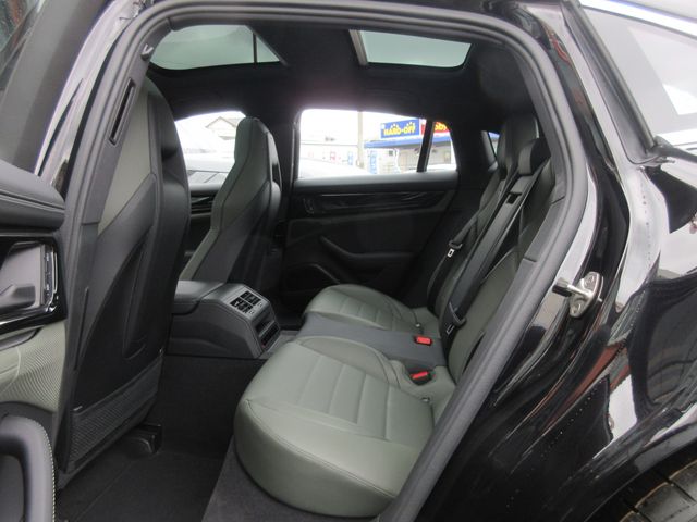 PORSCHE PANAMERA 2025 Image 31