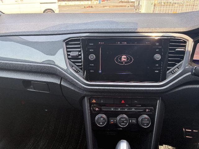 VOLKSWAGEN T-ROC 2021 Image 31