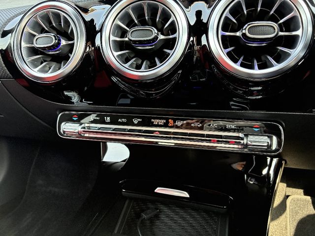 MERCEDES BENZ CLA CL 2021 Image 31