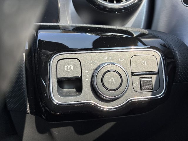 MERCEDES BENZ CLA CL 2021 Image 31