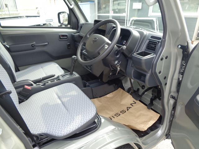 NISSAN CLIPPER TRUCK 2026 Image 31