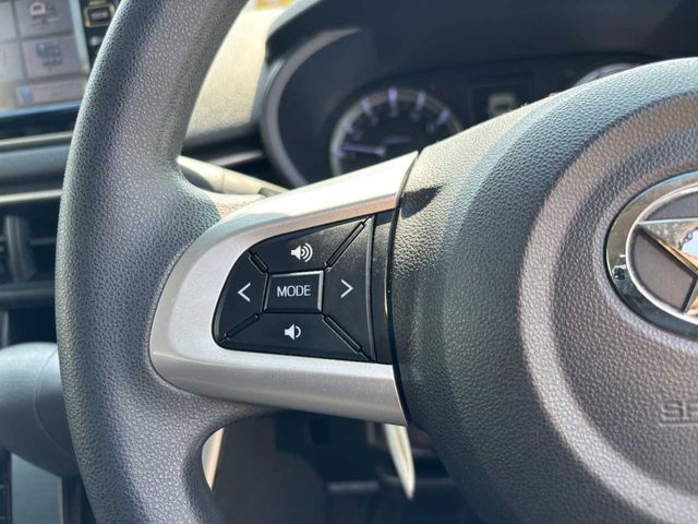 DAIHATSU MOVE CUSTOM 2015 Image 31