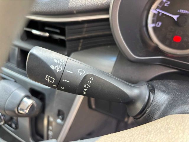 DAIHATSU MOVE CUSTOM 2015 Image 31