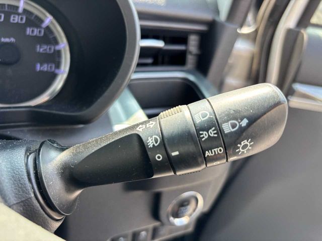 DAIHATSU MOVE CUSTOM 2015 Image 31