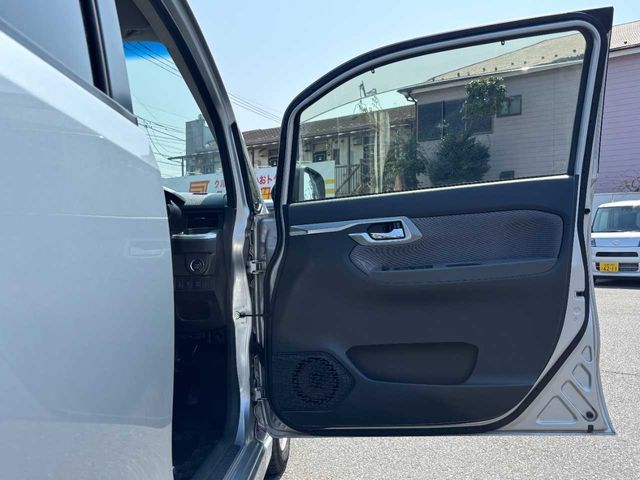 DAIHATSU MOVE CUSTOM 2015 Image 31