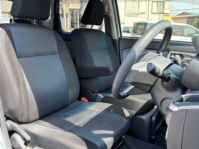 DAIHATSU MOVE CUSTOM 2015 Image 31